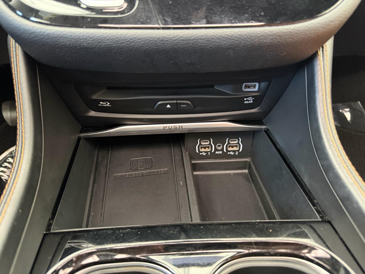 Chrysler Pacifica Pinnacle AWD 2021