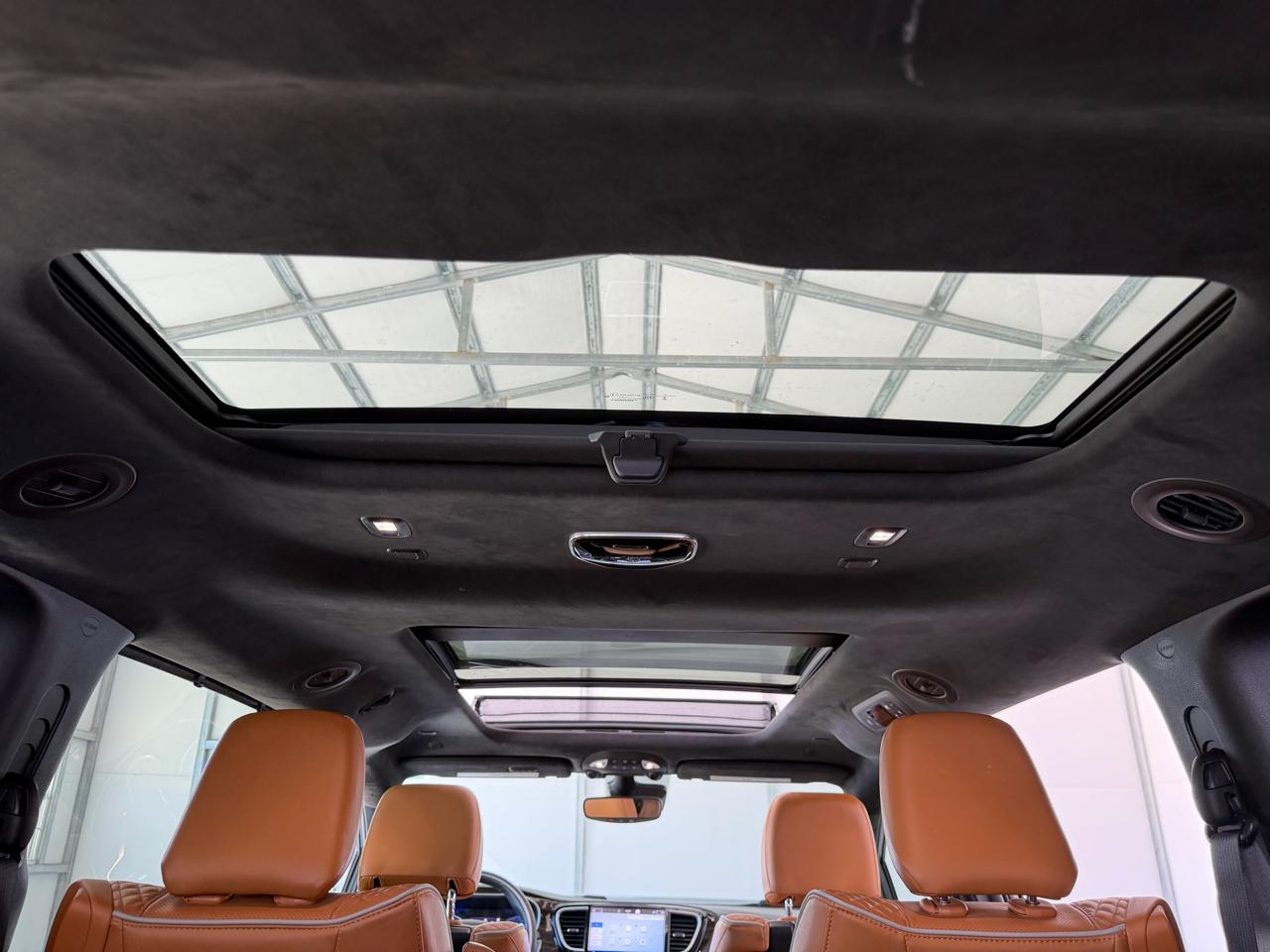 Chrysler Pacifica Pinnacle AWD 2021