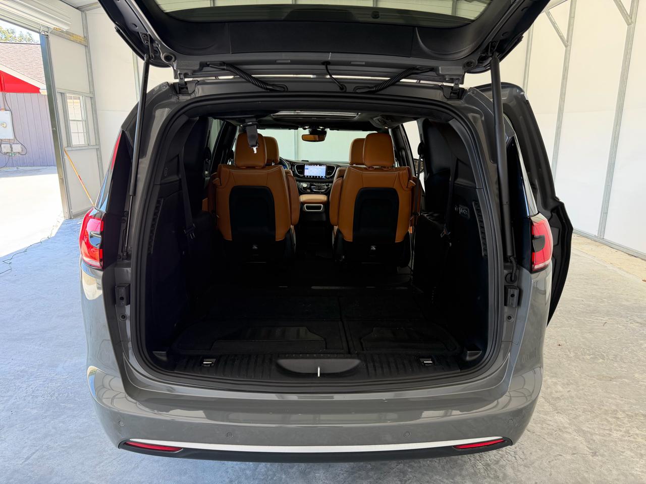 Chrysler Pacifica Pinnacle AWD 2021