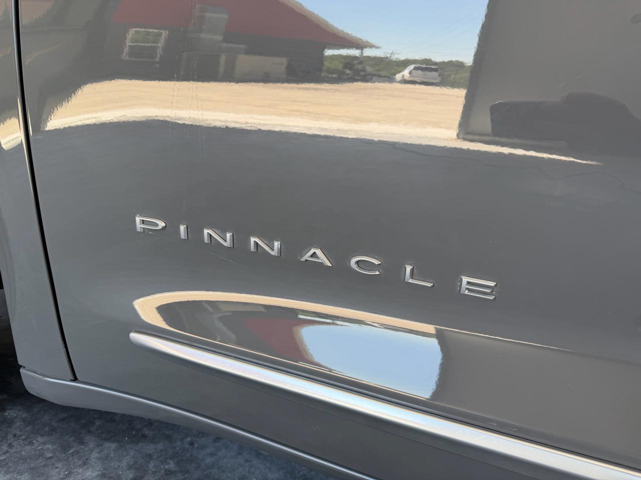 Chrysler Pacifica Pinnacle AWD 2021