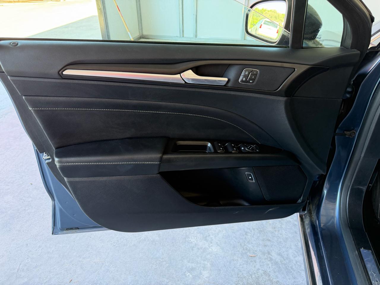 Ford Fusion Energi Titanium 2019