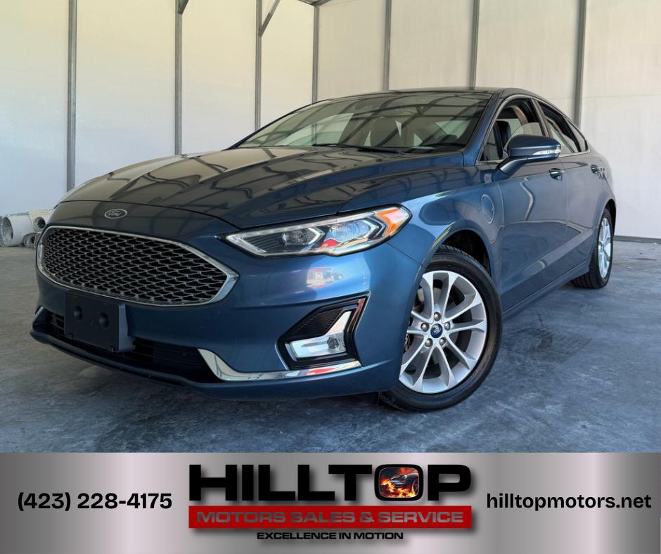 2019 Ford Fusion Plug-In Hybrid Titanium's photo