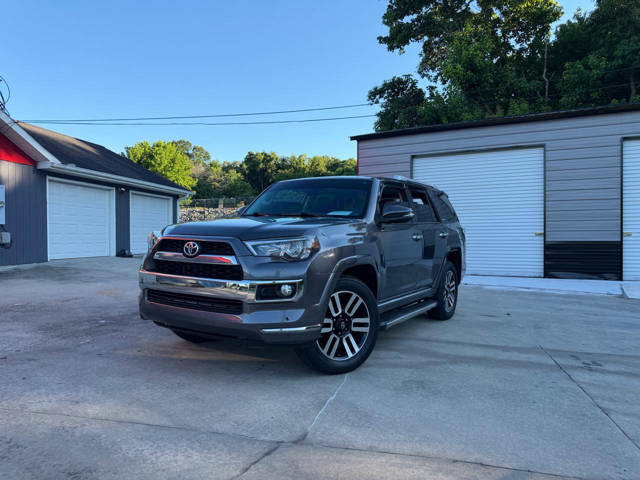 Toyota 4Runner SR5 4WD 2019