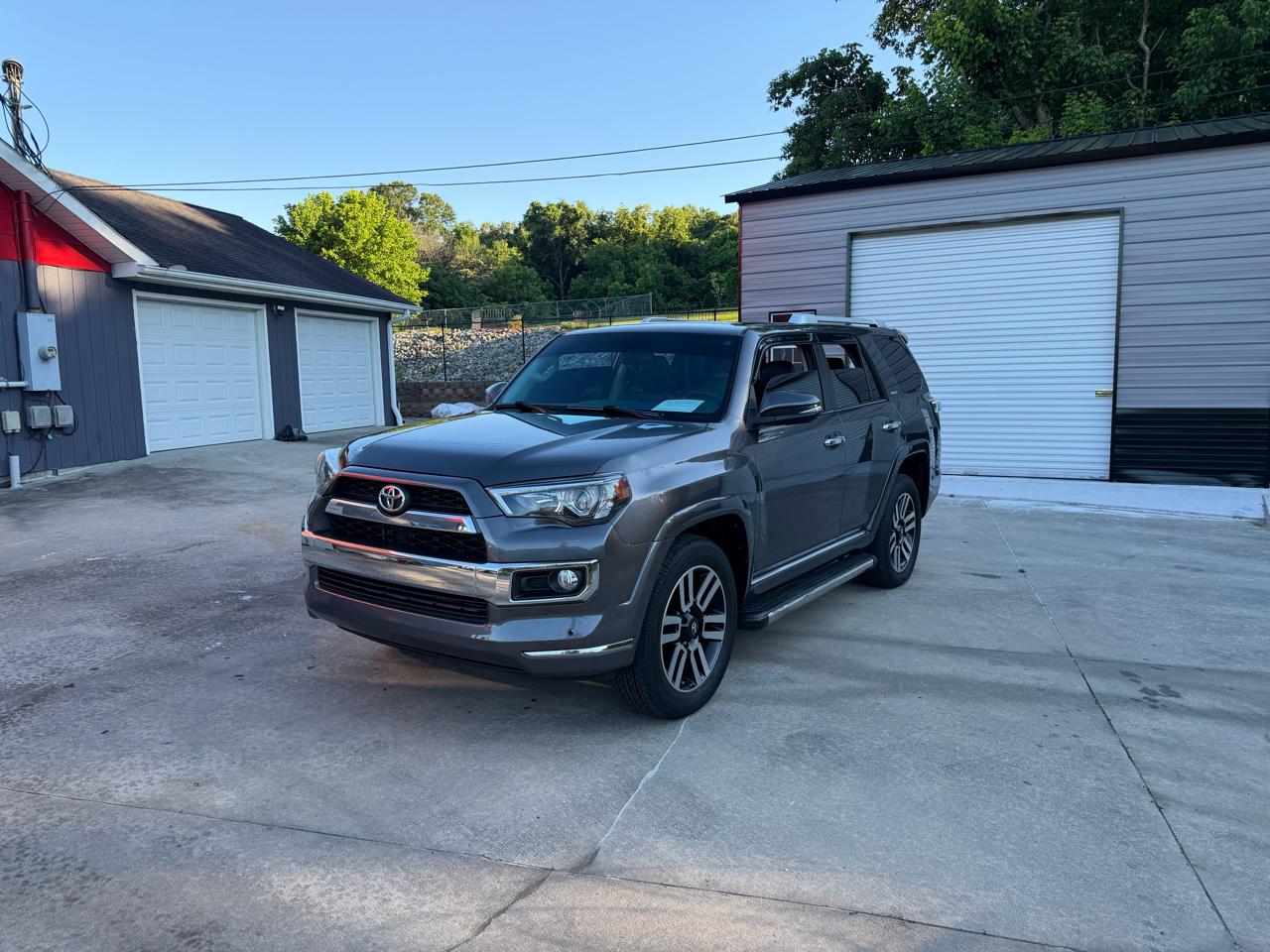 Toyota 4Runner SR5 4WD 2019