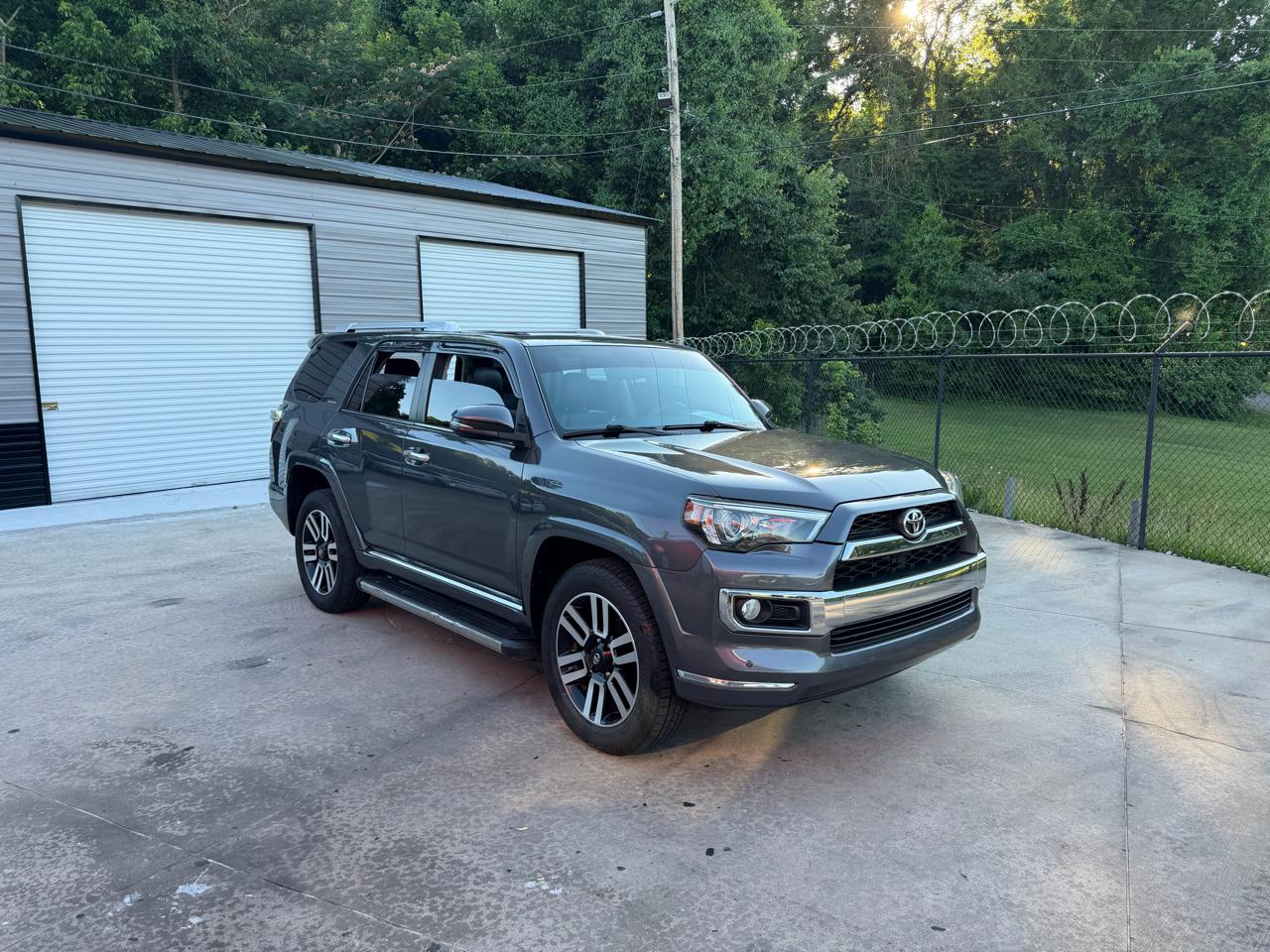 Toyota 4Runner SR5 4WD 2019