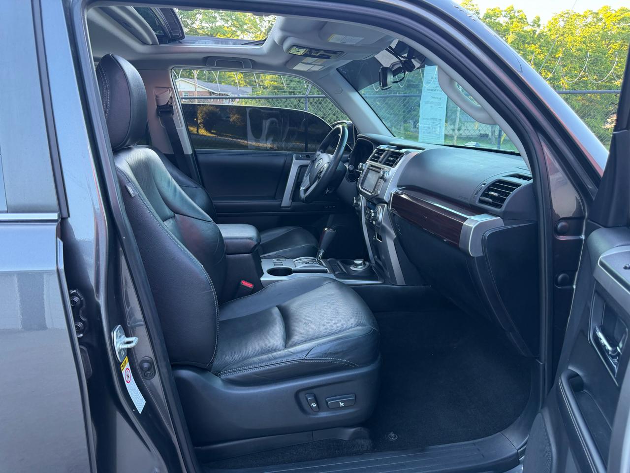 Toyota 4Runner SR5 4WD 2019