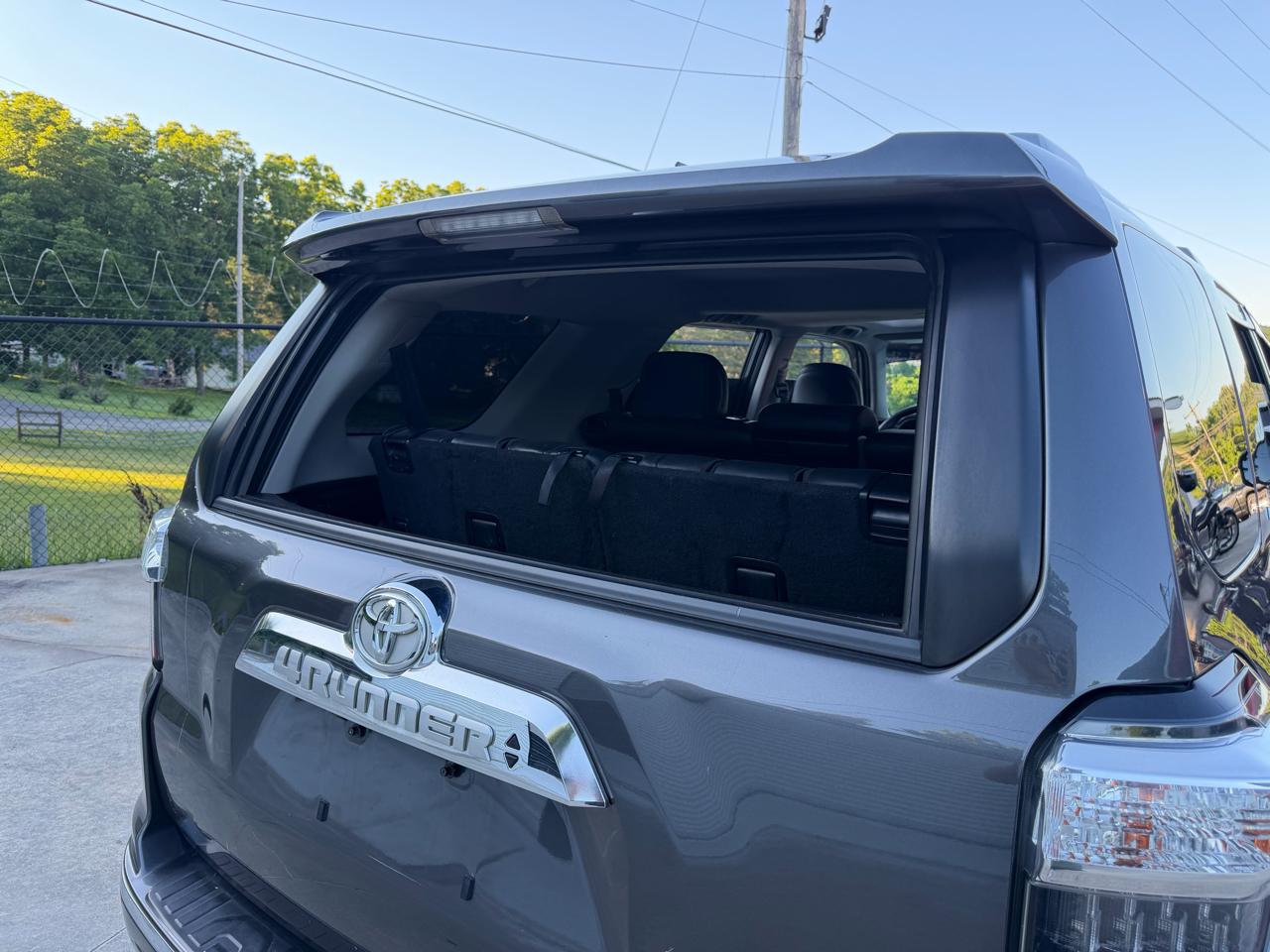 Toyota 4Runner SR5 4WD 2019