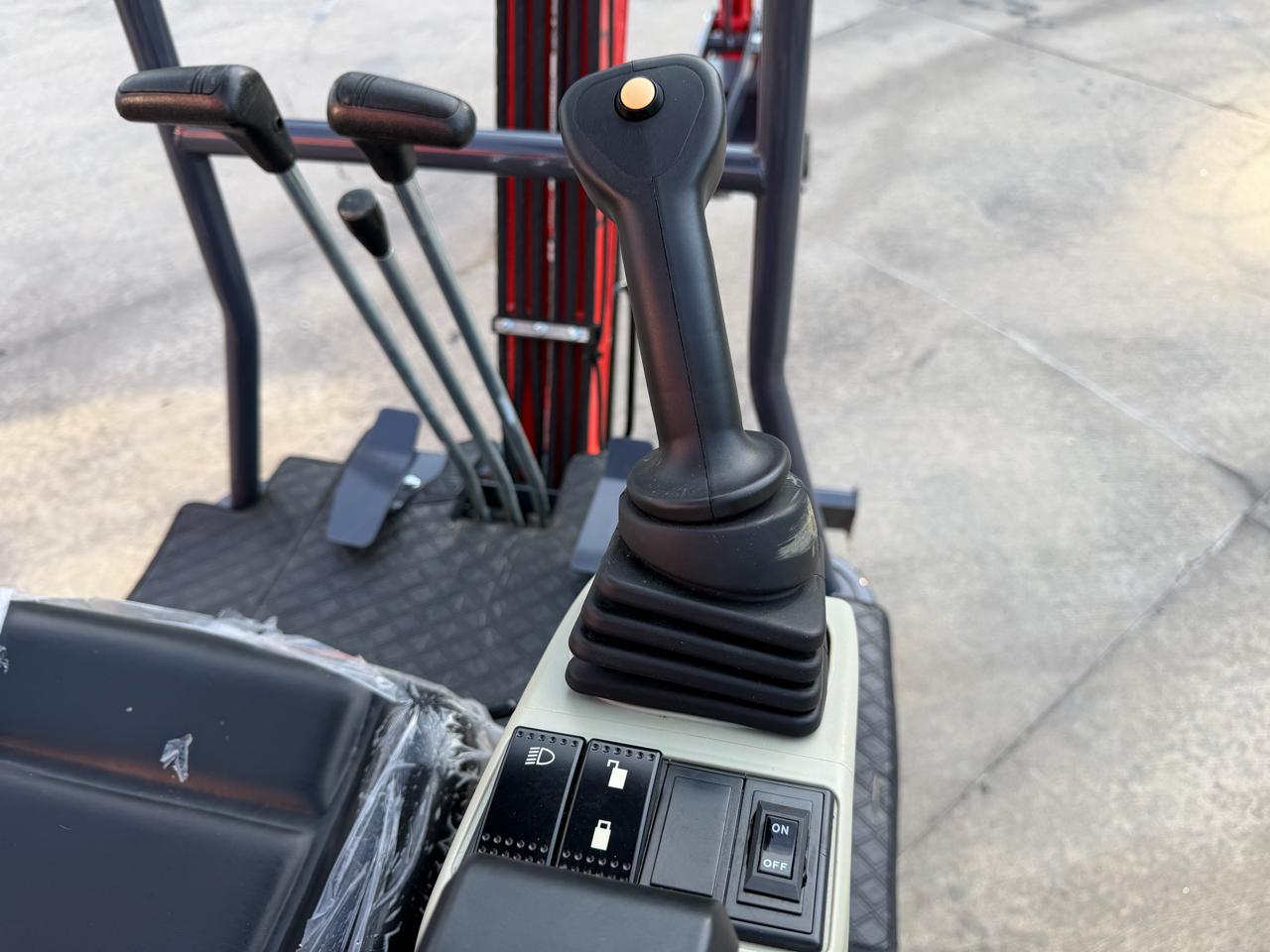AGT Industrial MX15R-X-MINI EXVACATOR  2025