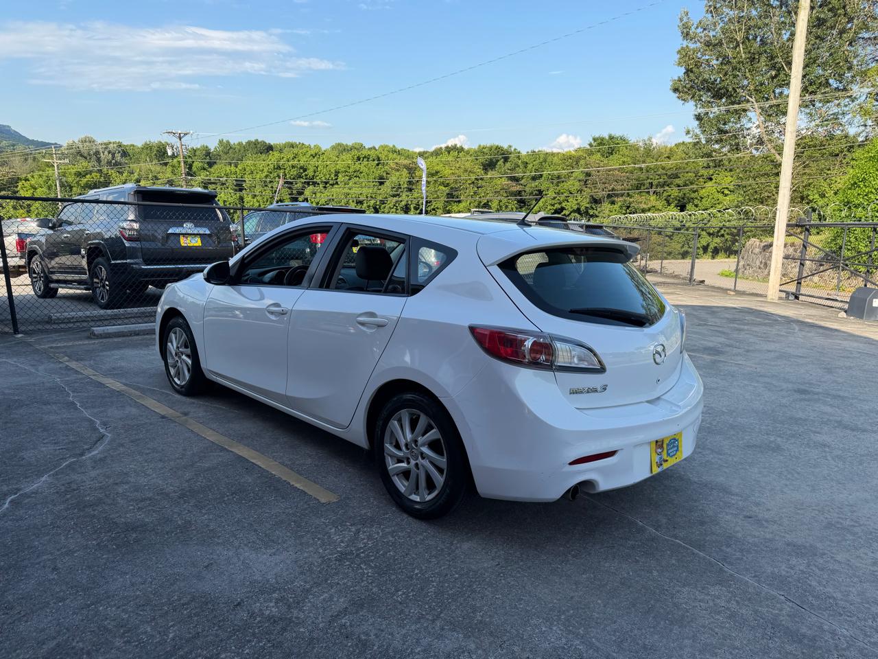 Mazda MAZDA3 I Grand Touring 5-Door 2012