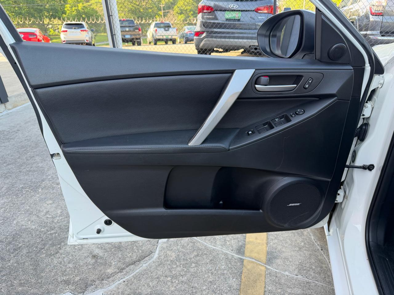 Mazda MAZDA3 I Grand Touring 5-Door 2012