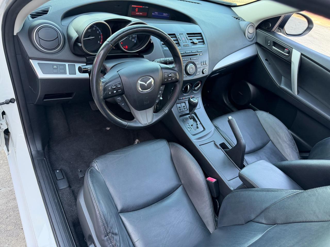 Mazda MAZDA3 I Grand Touring 5-Door 2012