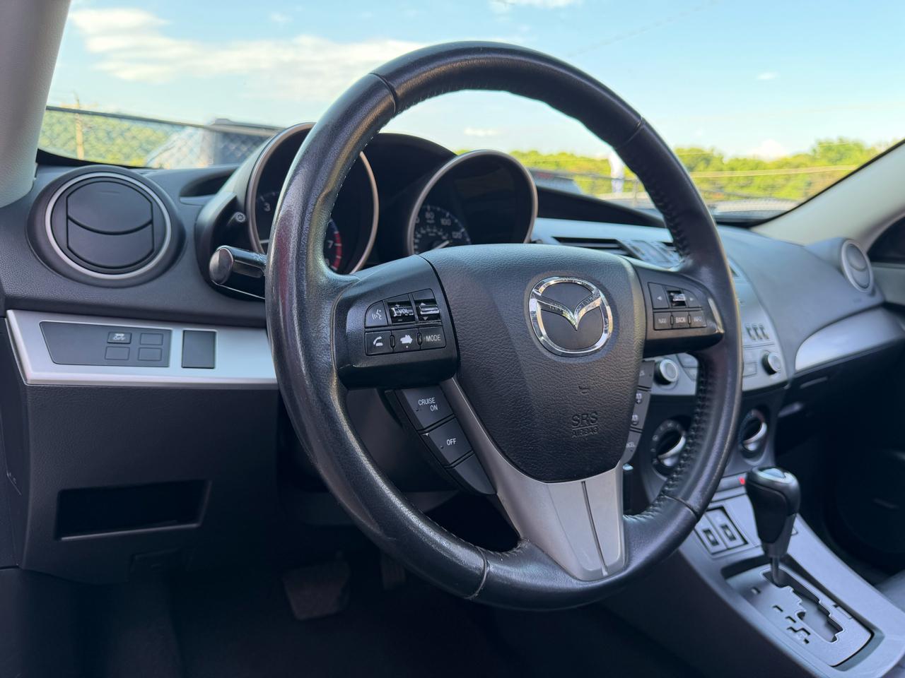 Mazda MAZDA3 I Grand Touring 5-Door 2012