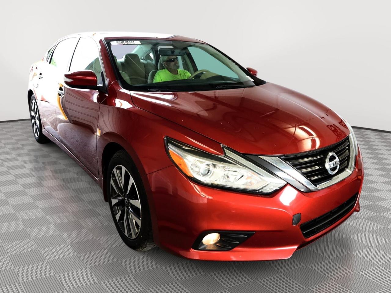 Nissan Altima 2.5 SV 2016
