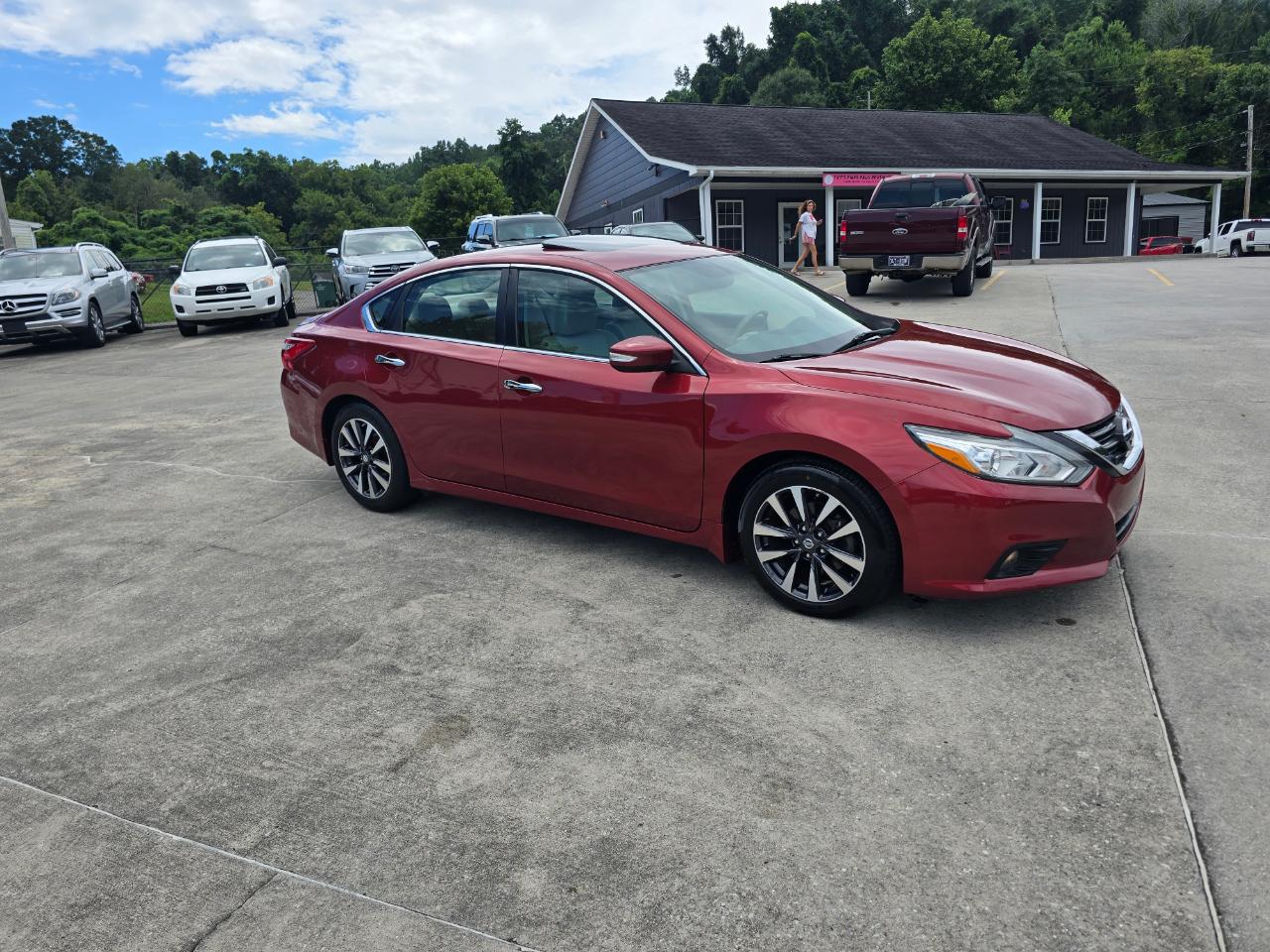 Nissan Altima 2.5 SV Sedan 2016