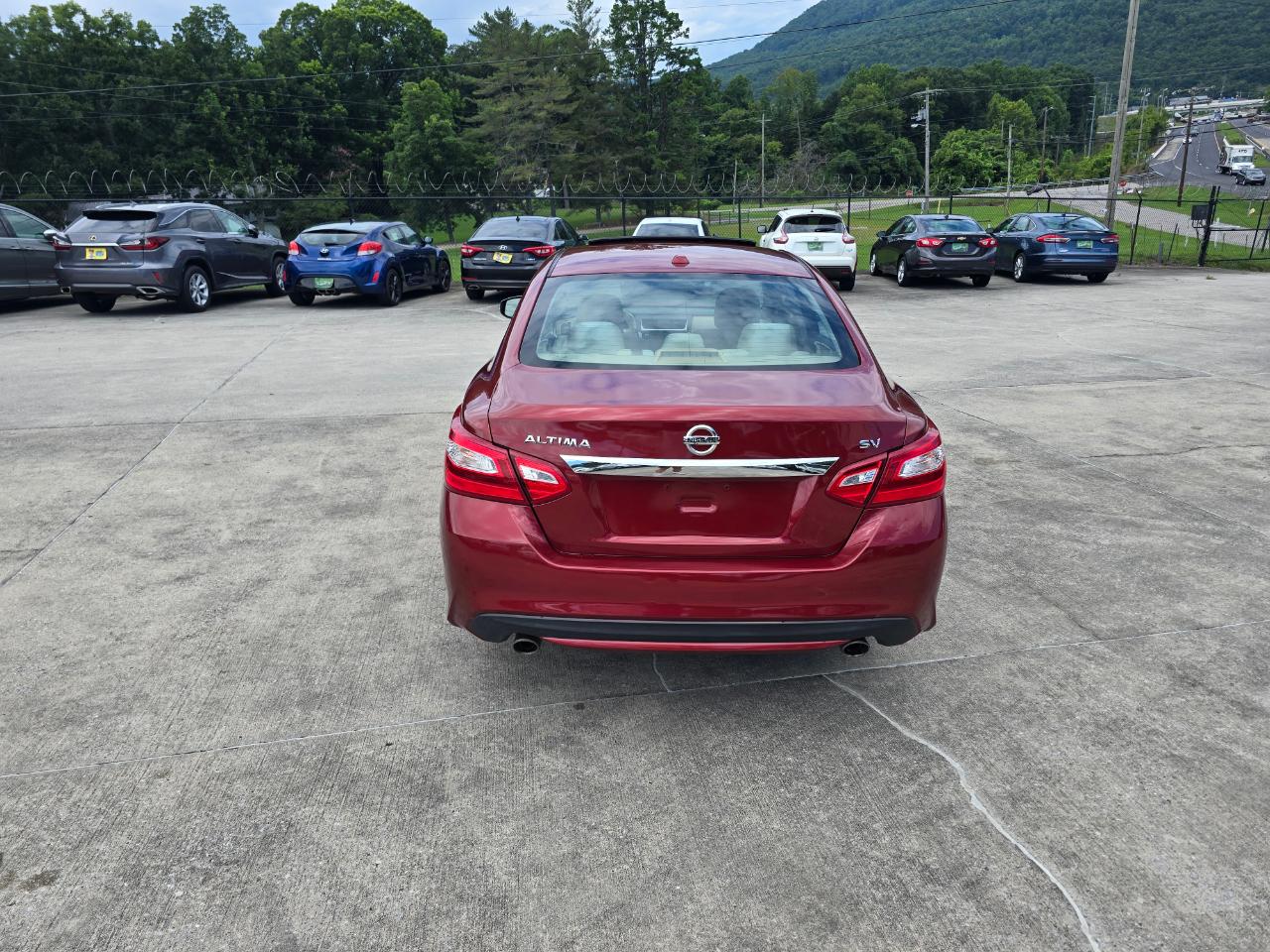 Nissan Altima 2.5 SV Sedan 2016