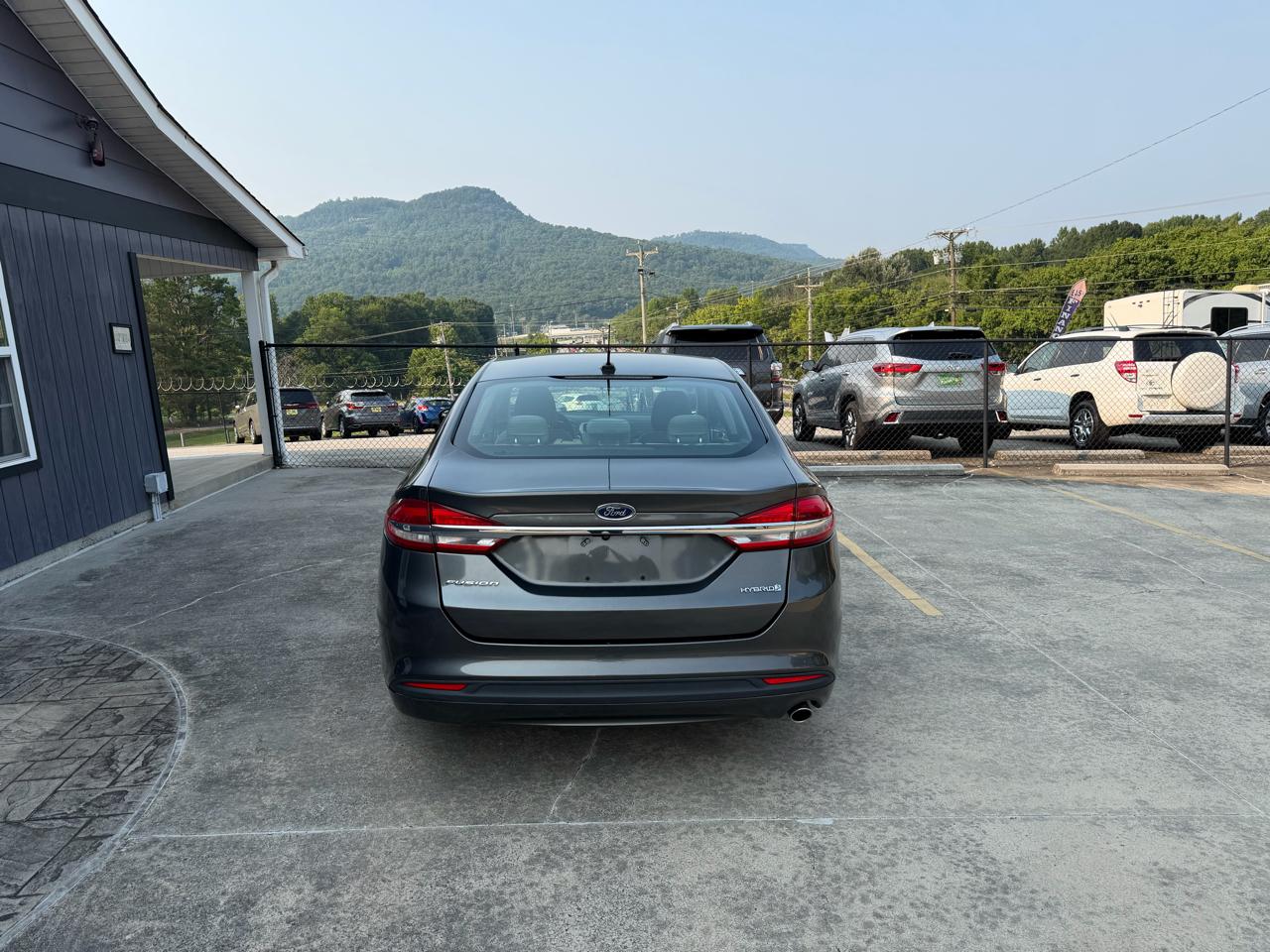 Ford Fusion Hybrid S 2018