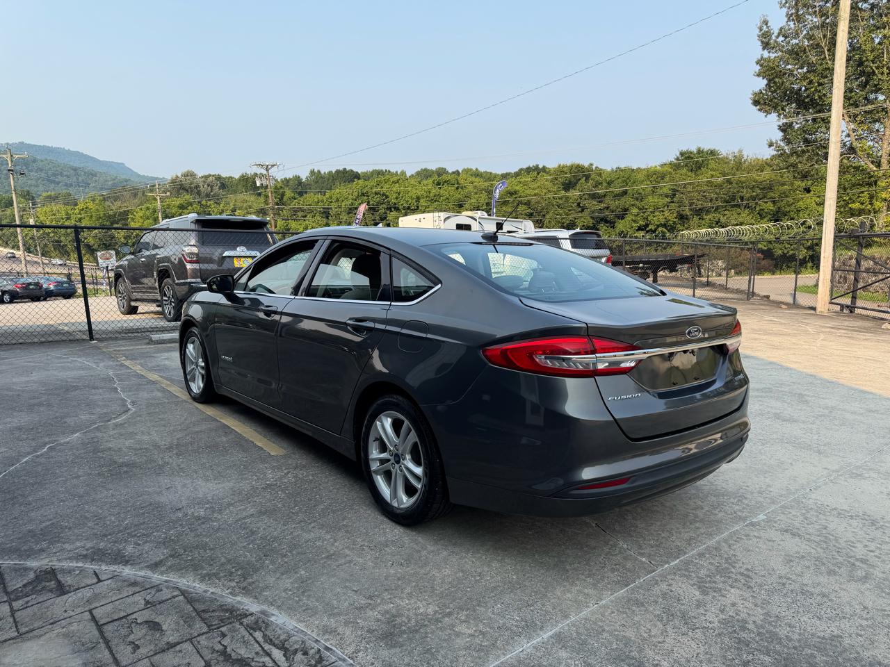 Ford Fusion Hybrid S 2018