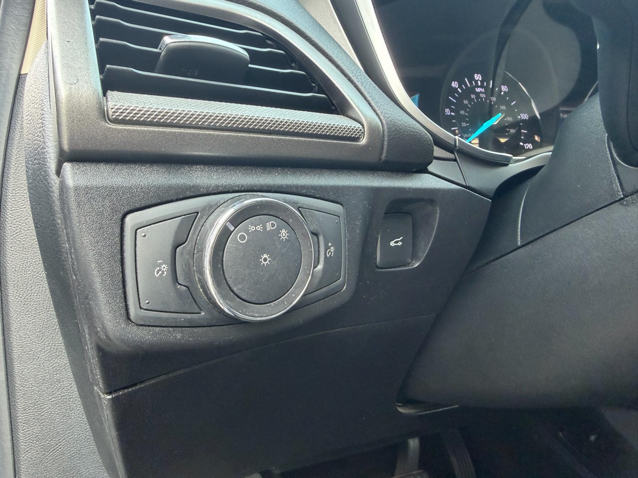 Ford Fusion Hybrid S 2018