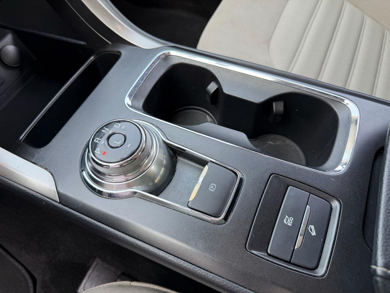 Ford Fusion Hybrid S 2018