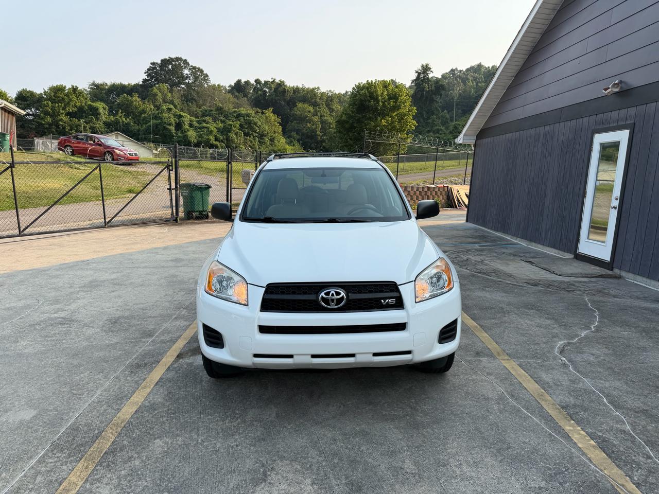 Toyota RAV4 Base V6 2WD 2009