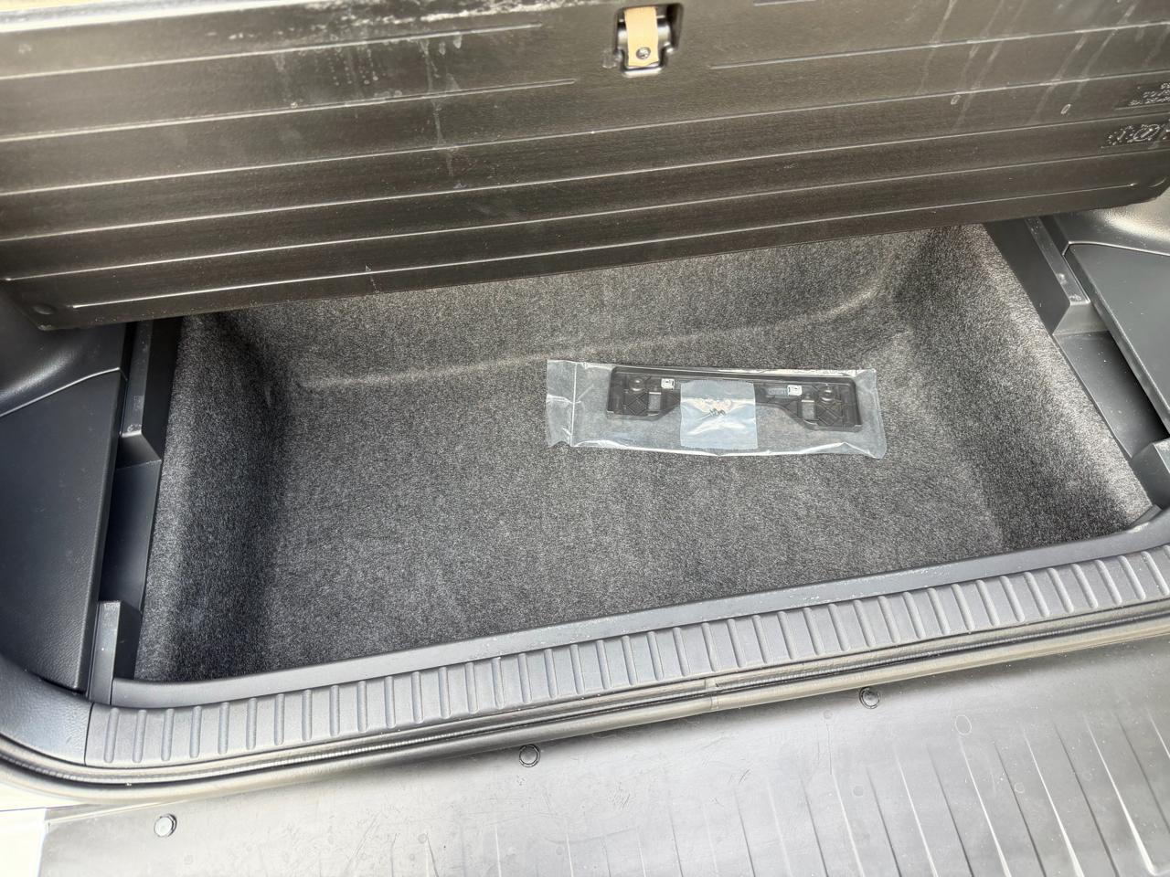 Toyota RAV4 Base V6 2WD 2009