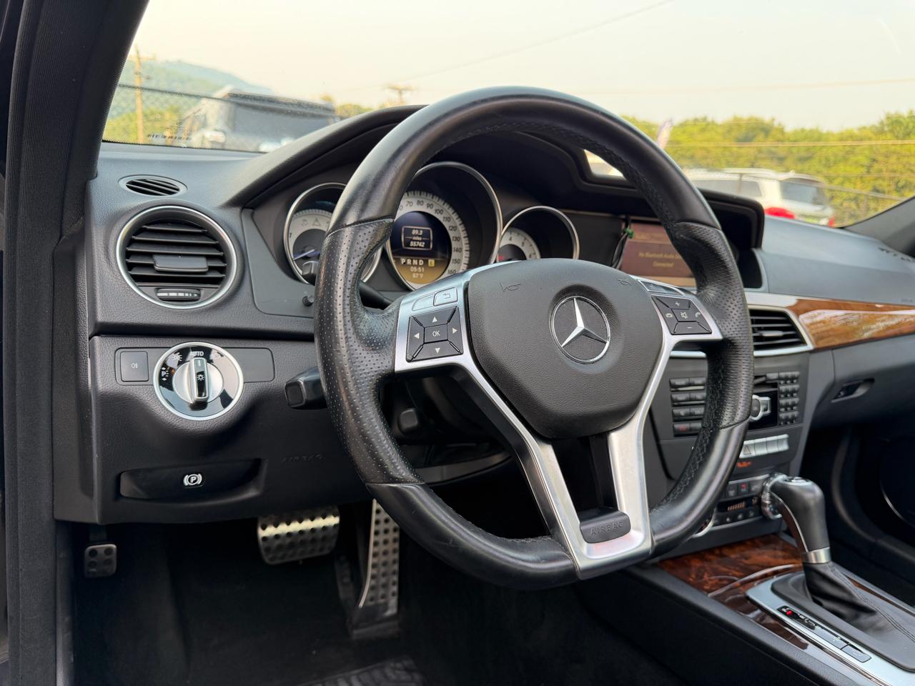 Mercedes-Benz C-Class C250 Luxury Sedan 2012