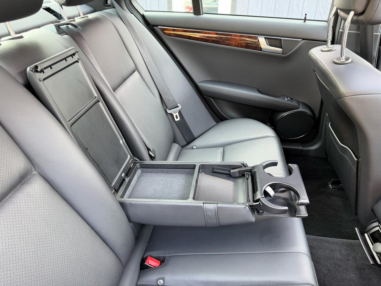 Mercedes-Benz C-Class C250 Luxury Sedan 2012