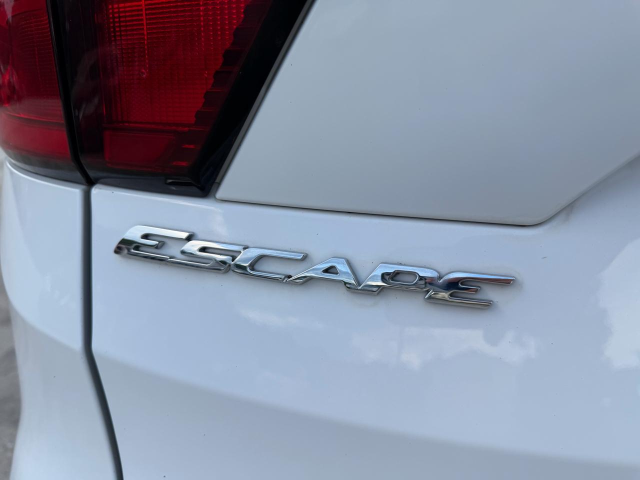 Ford Escape SE FWD 2019