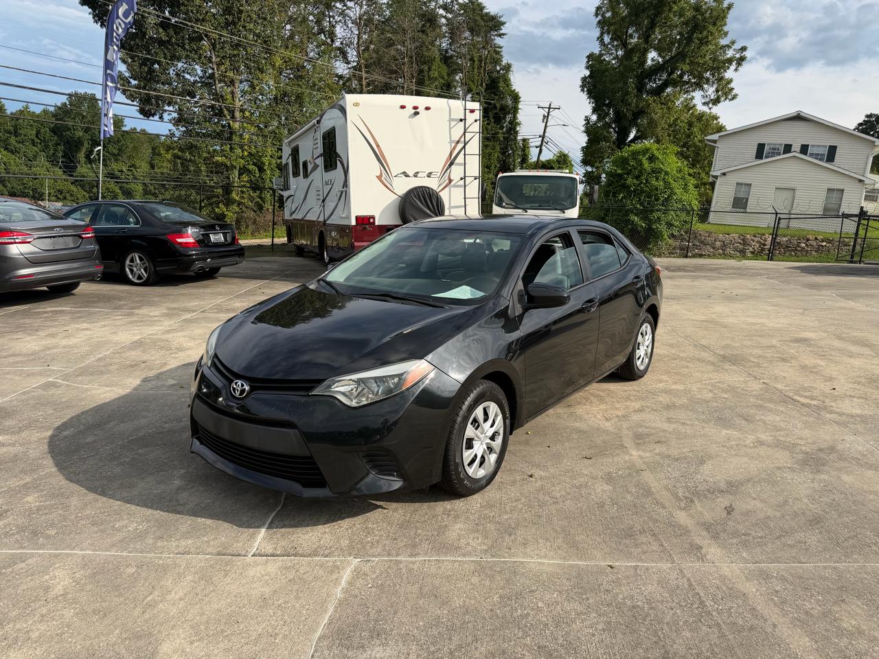 Toyota Corolla L 6-Speed MT 2015