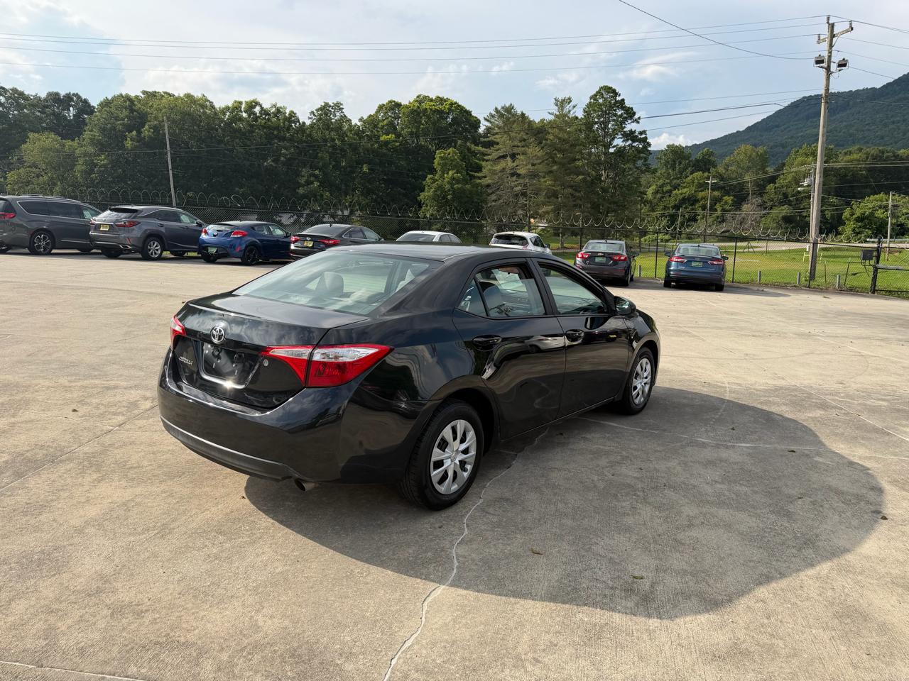 Toyota Corolla L 6-Speed MT 2015