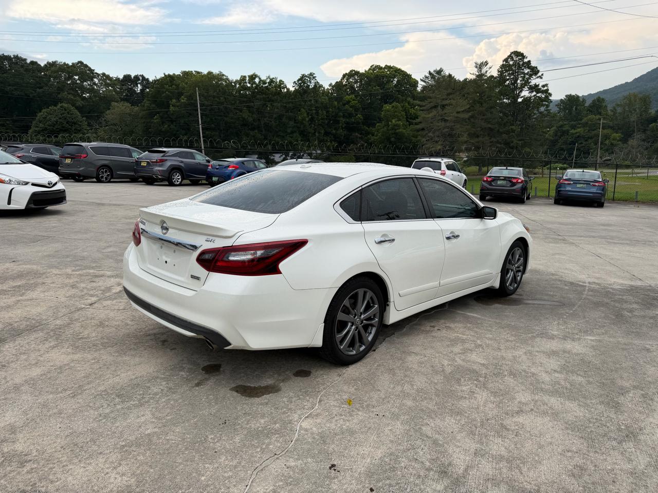Nissan Altima 2.5 SR Sedan 2018