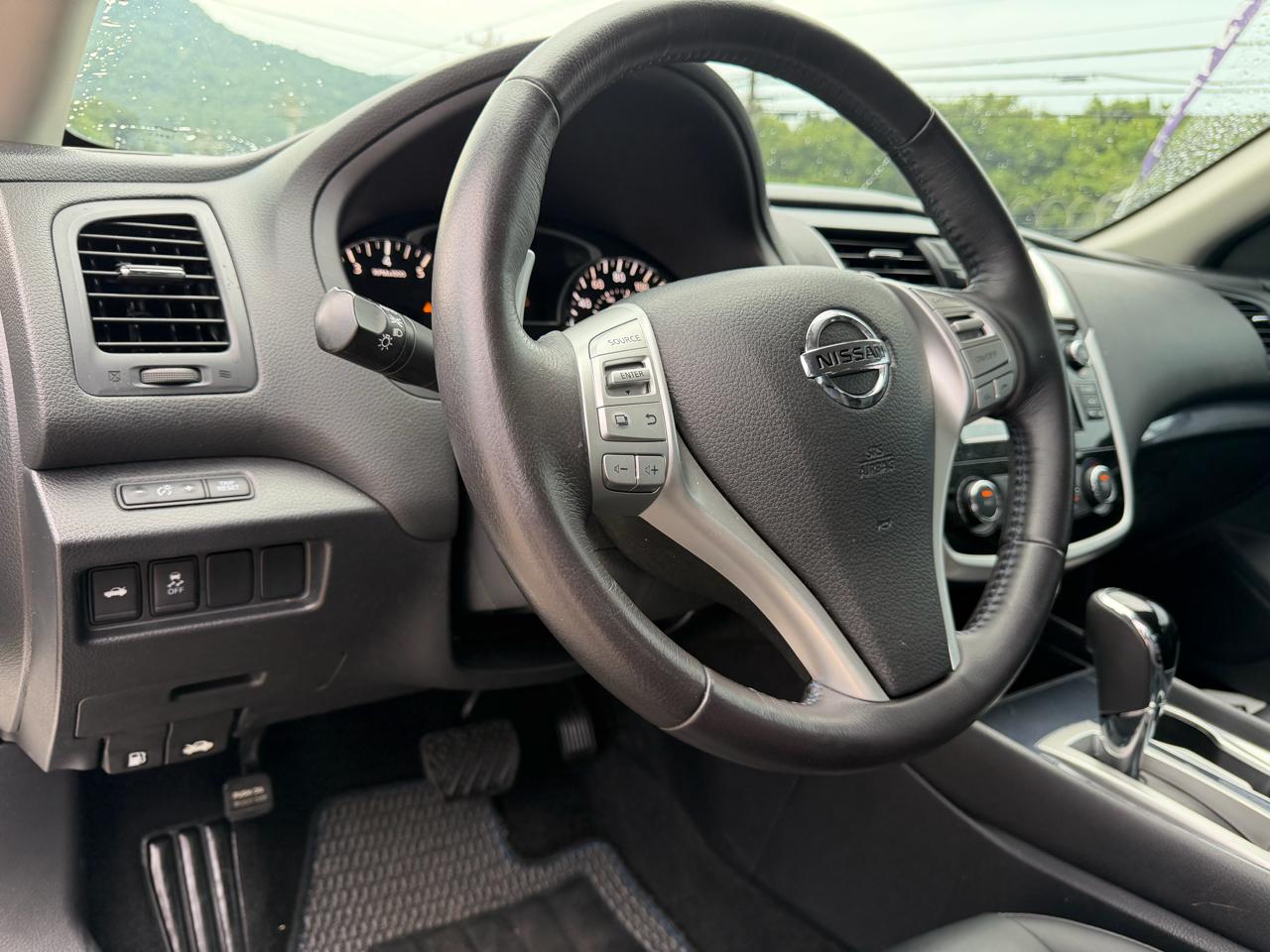 Nissan Altima 2.5 SR Sedan 2018