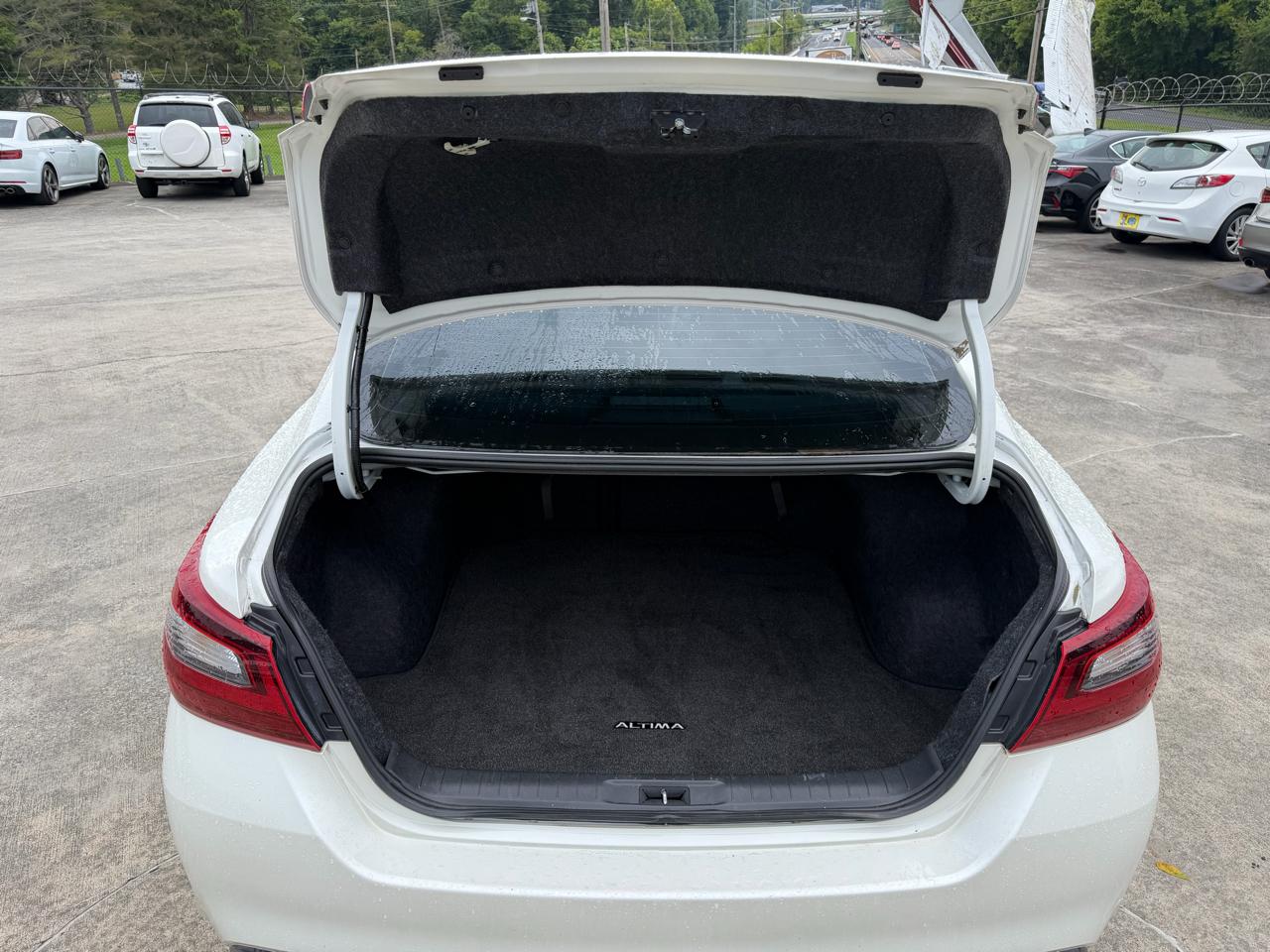 Nissan Altima 2.5 SR Sedan 2018