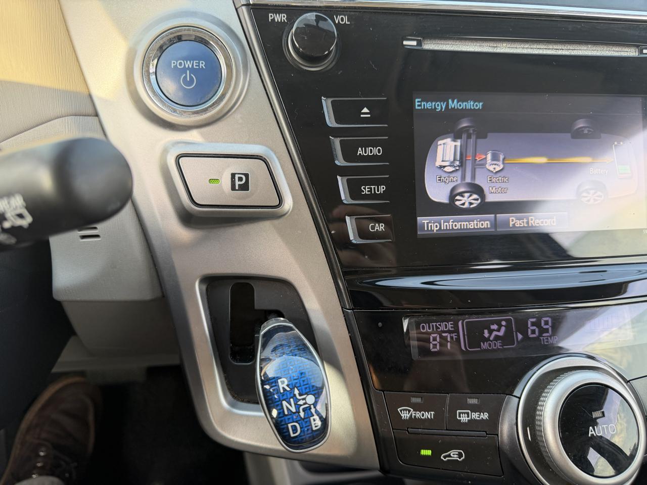 Toyota Prius V Two 2017