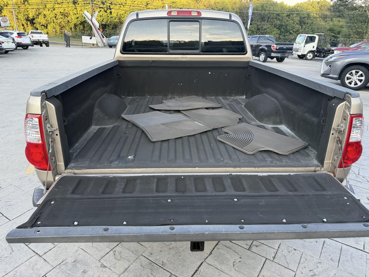 Toyota Tundra SR5 Access Cab 2WD 2006
