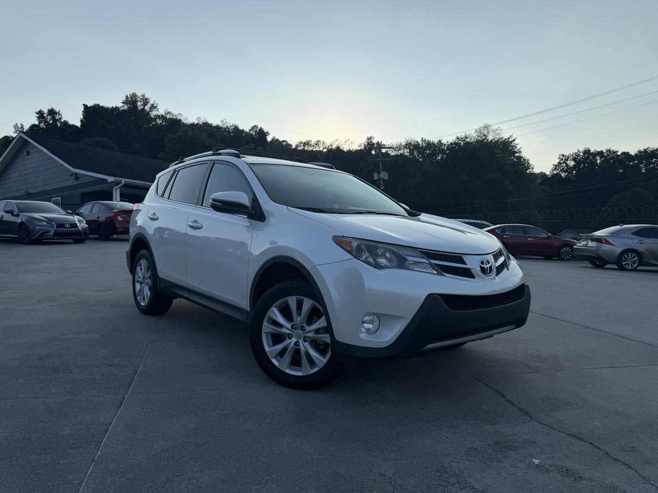 Toyota RAV4 Limited FWD 2014