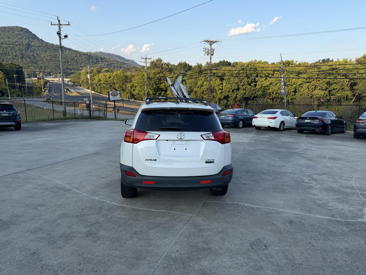 Toyota RAV4 Limited FWD 2014