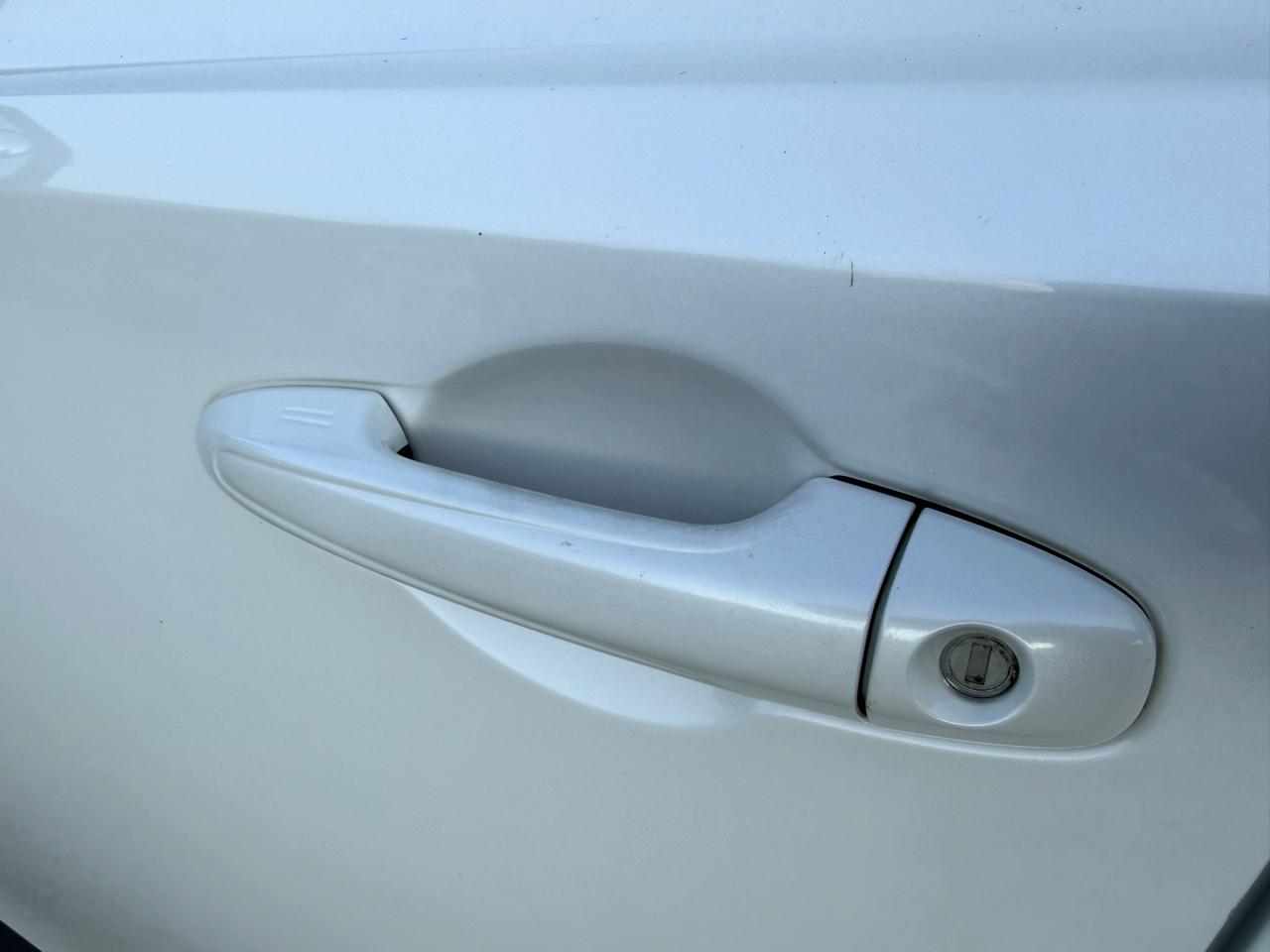 Toyota RAV4 Limited FWD 2014