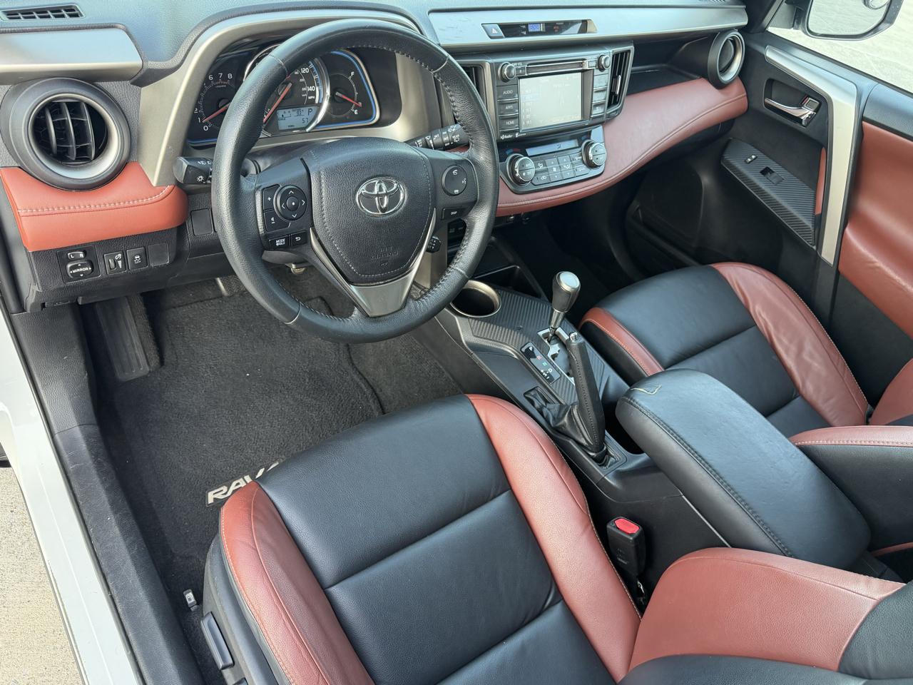 Toyota RAV4 Limited FWD 2014