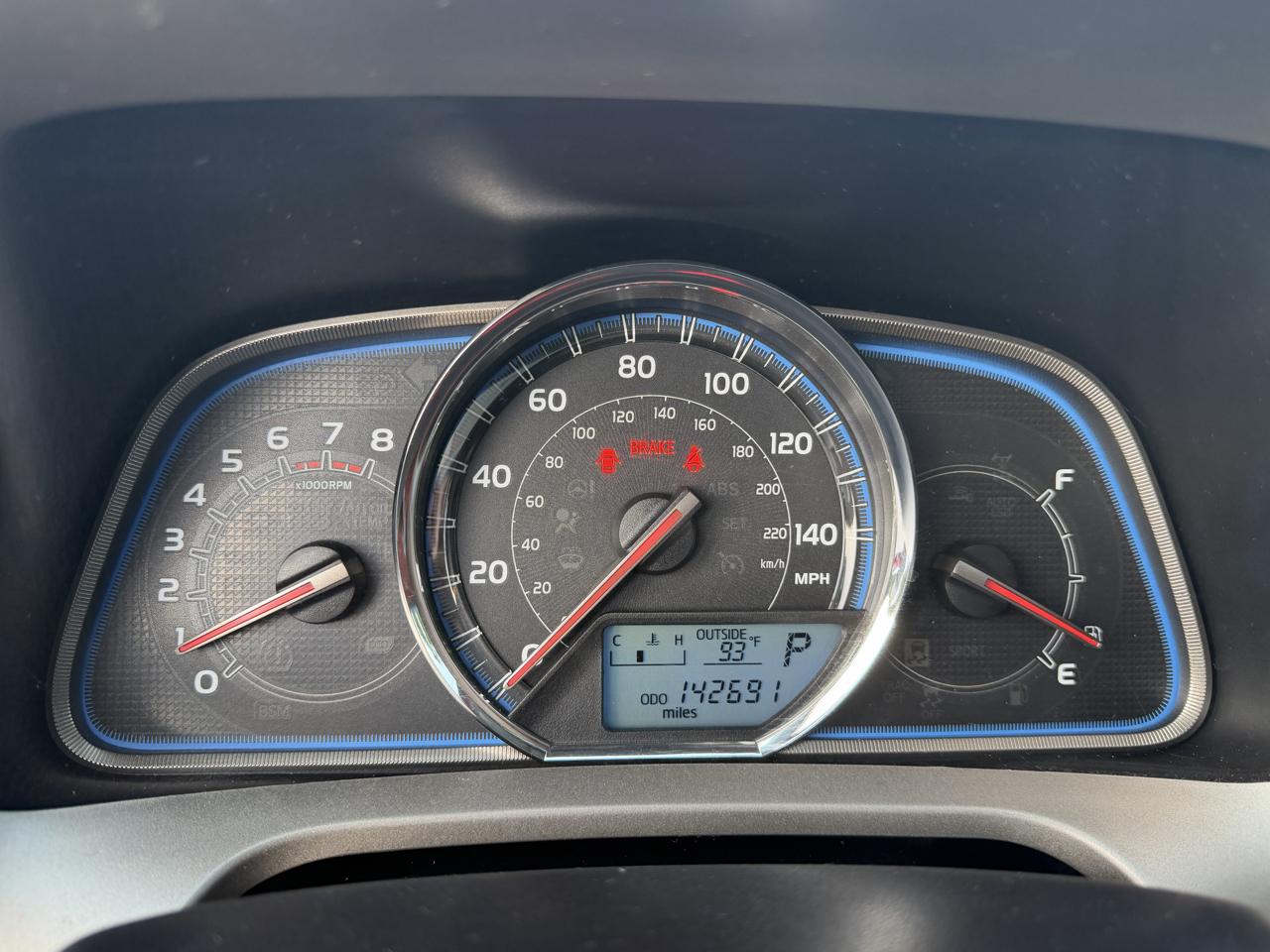 Toyota RAV4 Limited FWD 2014