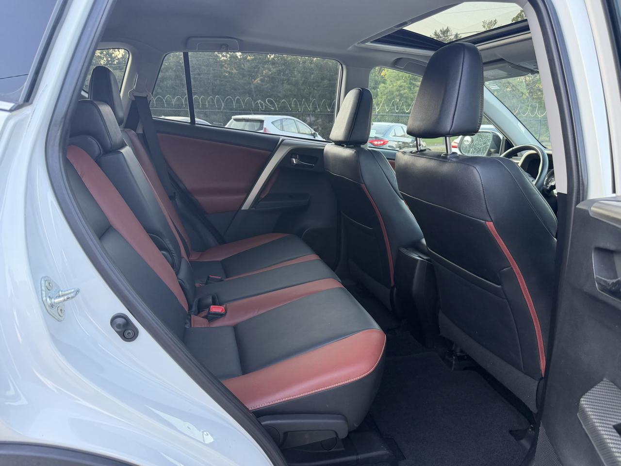 Toyota RAV4 Limited FWD 2014