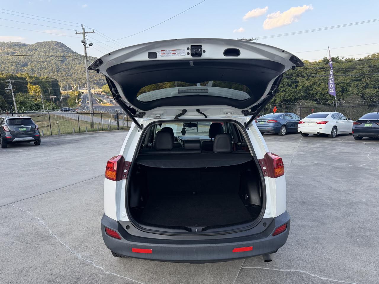 Toyota RAV4 Limited FWD 2014