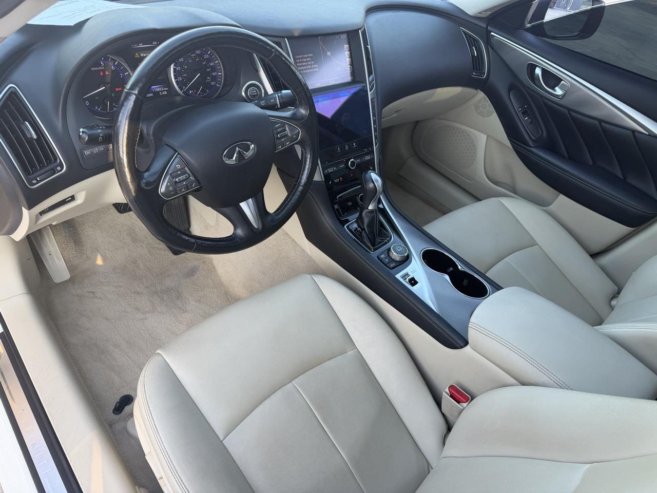 Infiniti Q50 Premium AWD 2015
