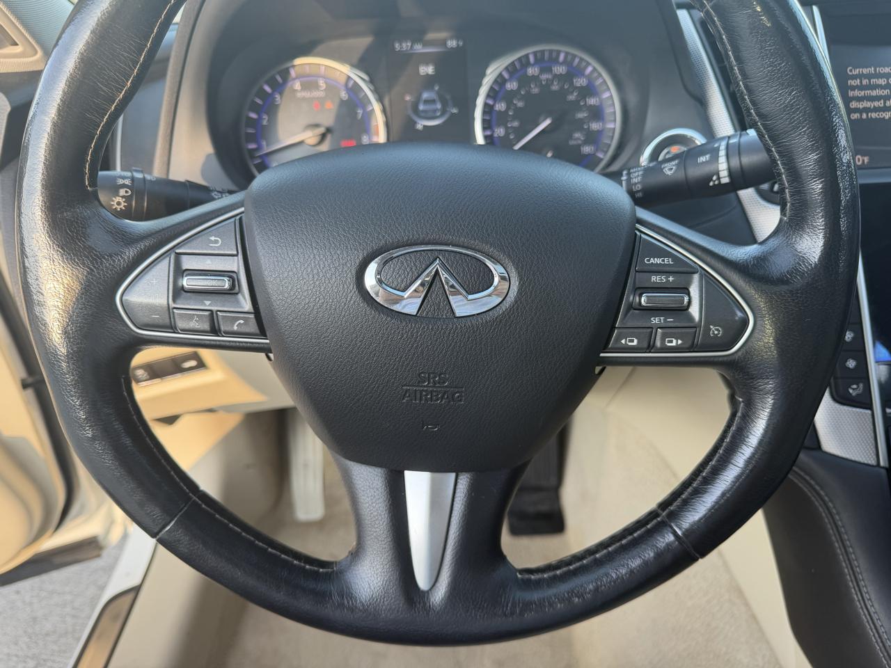 Infiniti Q50 Premium AWD 2015