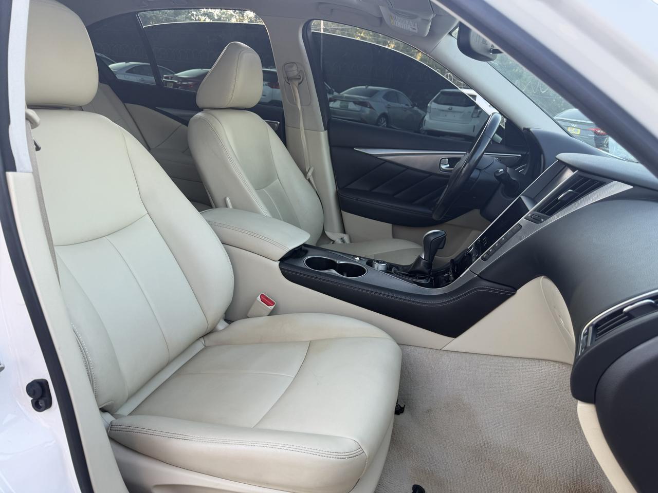 Infiniti Q50 Premium AWD 2015