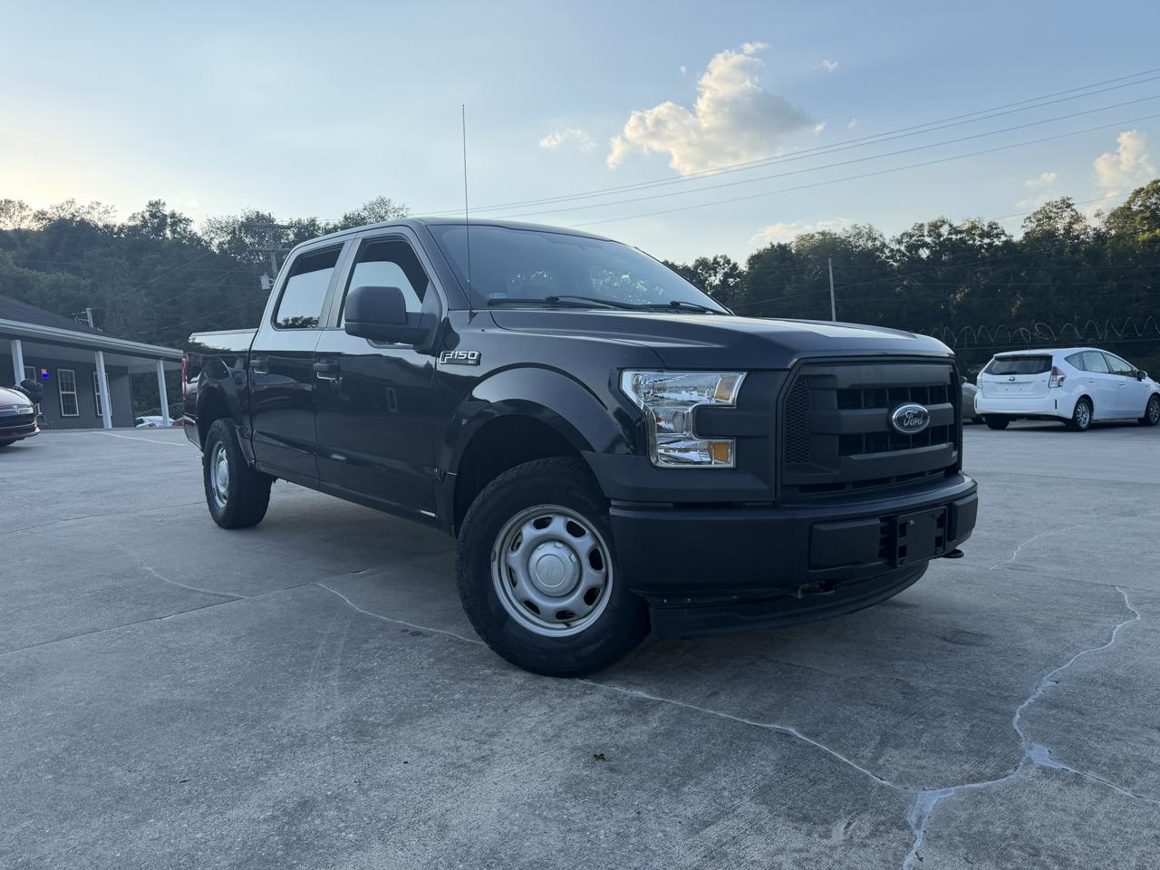 Ford F-150 XL SuperCrew 6.5-ft. Bed 4WD 2017