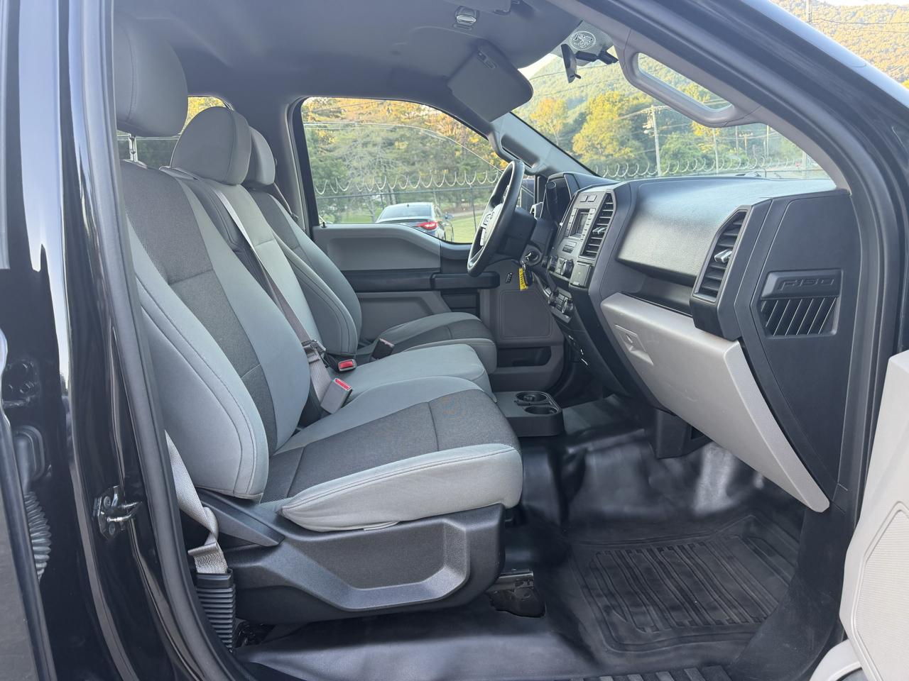 Ford F-150 XL SuperCrew 6.5-ft. Bed 4WD 2017