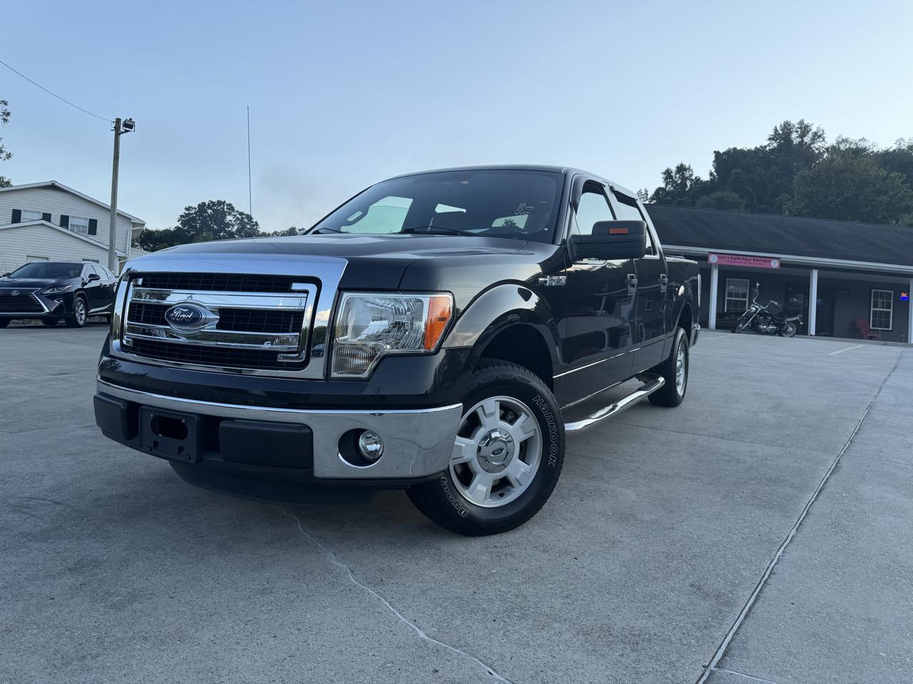Ford F-150 XLT SuperCrew 2WD 2013