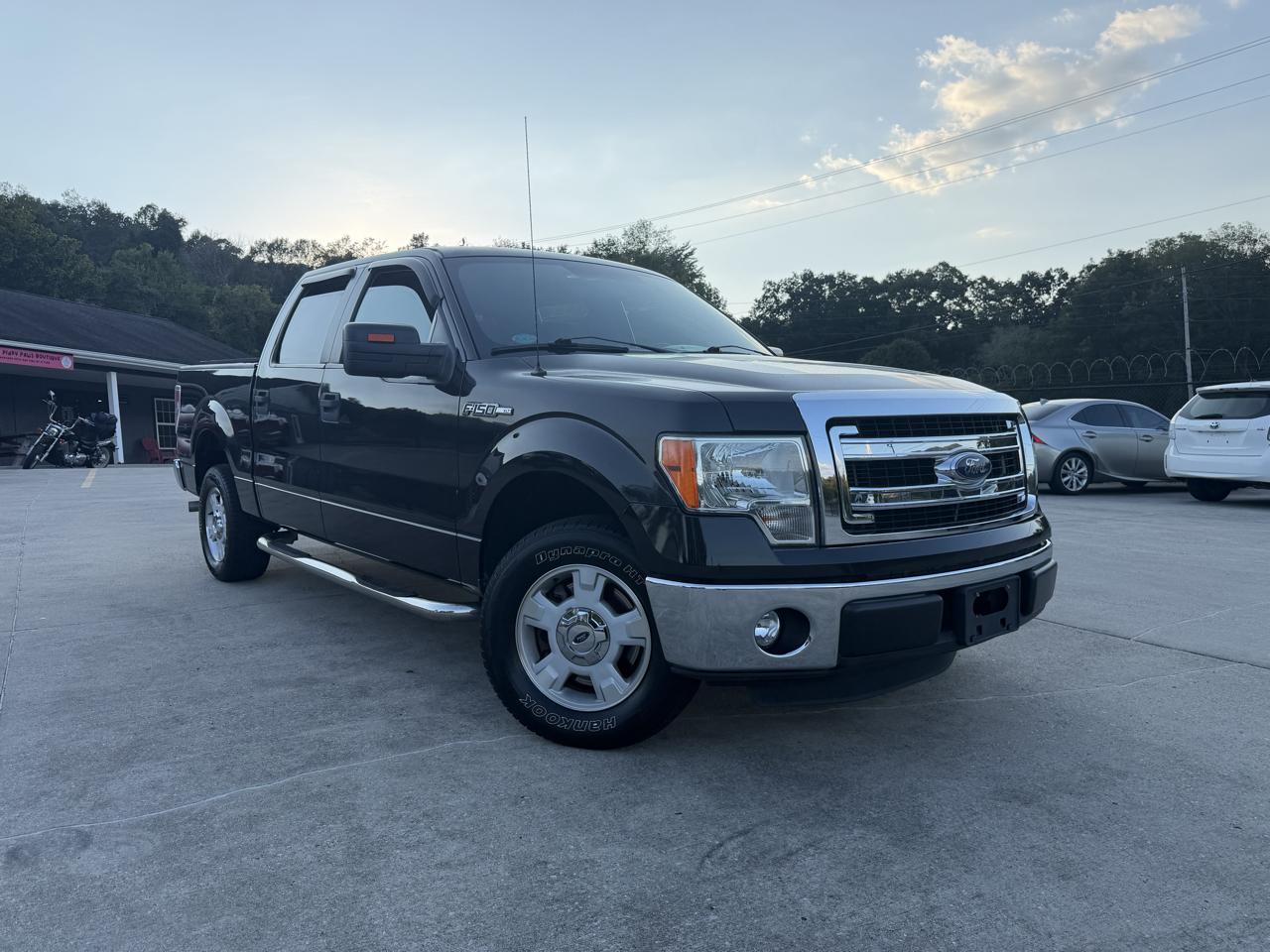 Ford F-150 XLT SuperCrew 2WD 2013