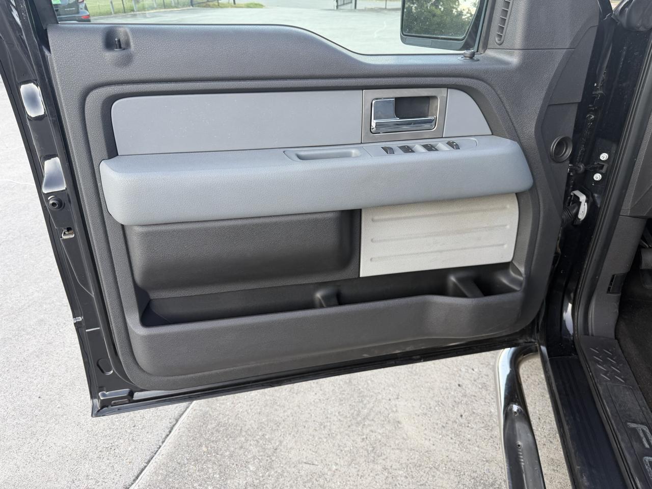 Ford F-150 XLT SuperCrew 2WD 2013